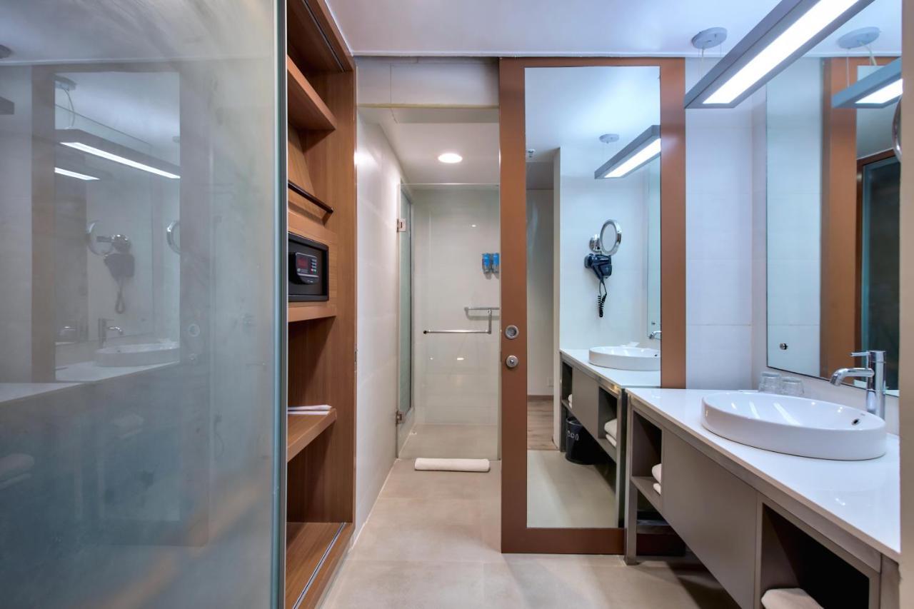 Vivanta Ahmedabad Sg Highway Zewnętrze zdjęcie