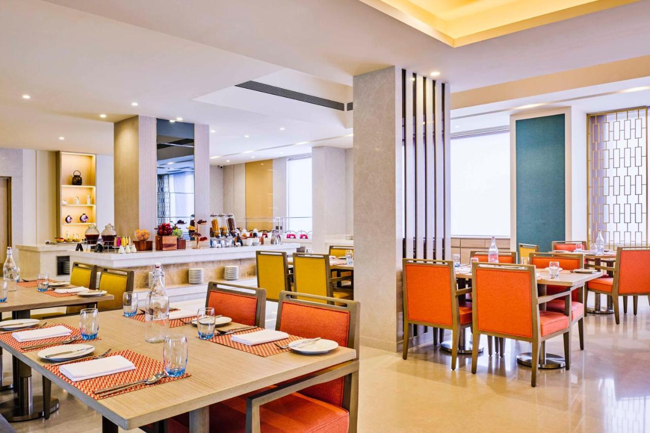 Vivanta Ahmedabad Sg Highway Zewnętrze zdjęcie