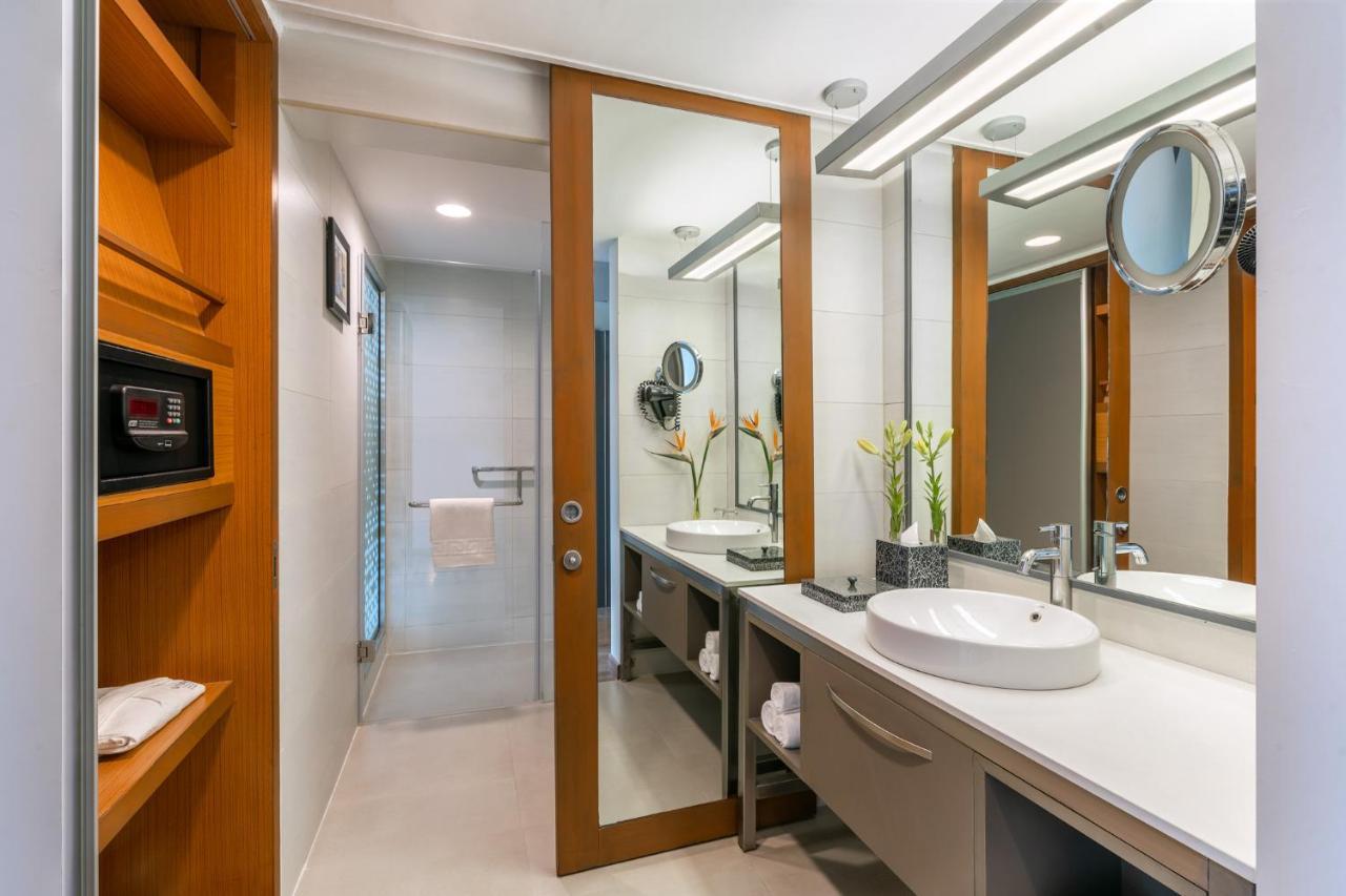 Vivanta Ahmedabad Sg Highway Zewnętrze zdjęcie