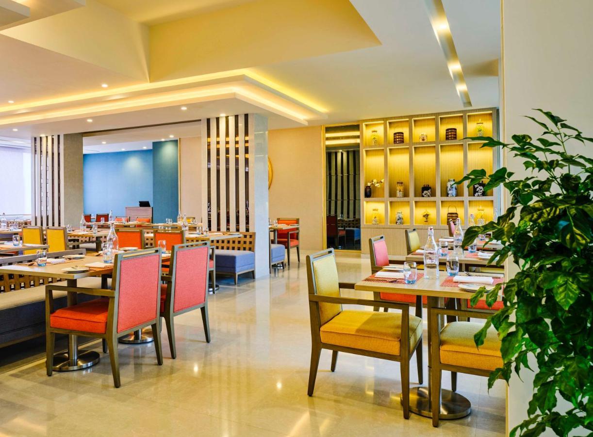 Vivanta Ahmedabad Sg Highway Zewnętrze zdjęcie