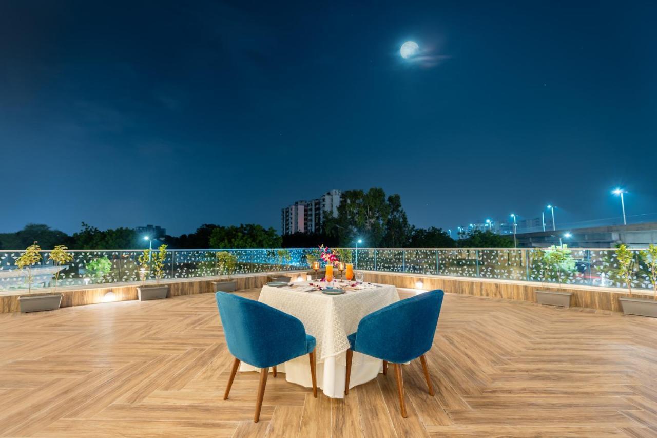 Vivanta Ahmedabad Sg Highway Zewnętrze zdjęcie